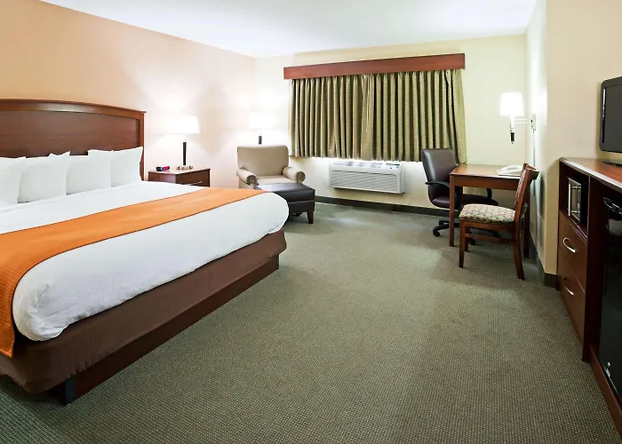 Americinn By Wyndham West Acres 3*