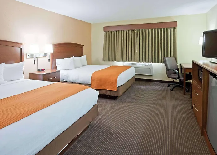 Americinn By Wyndham West Acres