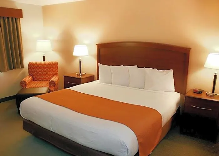 Americinn By Wyndham West Acres 3*