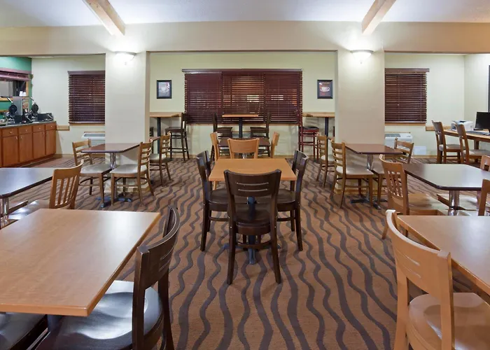 Americinn By Wyndham West Acres 3* Fargo