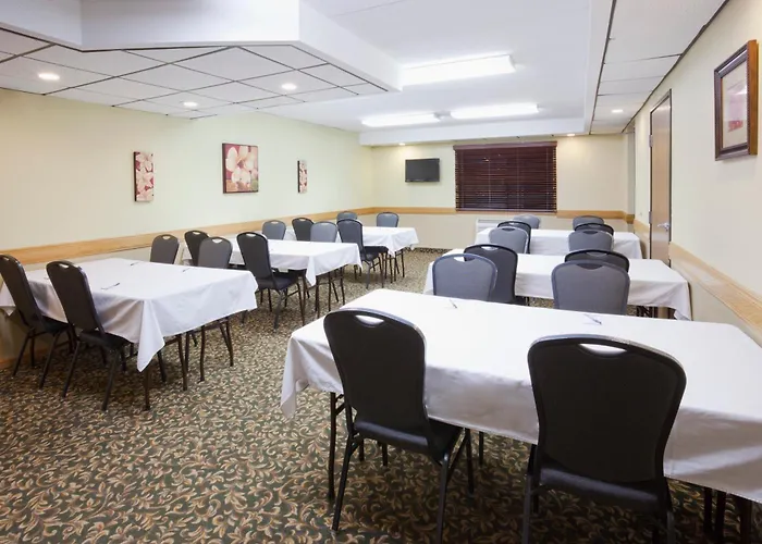 Americinn By Wyndham West Acres 3* Fargo