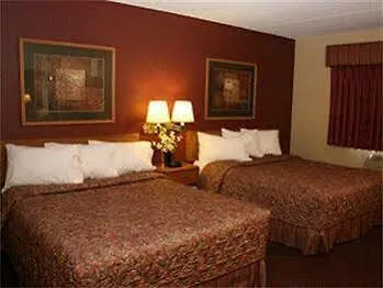 Hotel Americinn By Wyndham West Acres Fargo